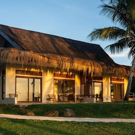 Costa Celine Beach Resort Kinablangan Exterior foto